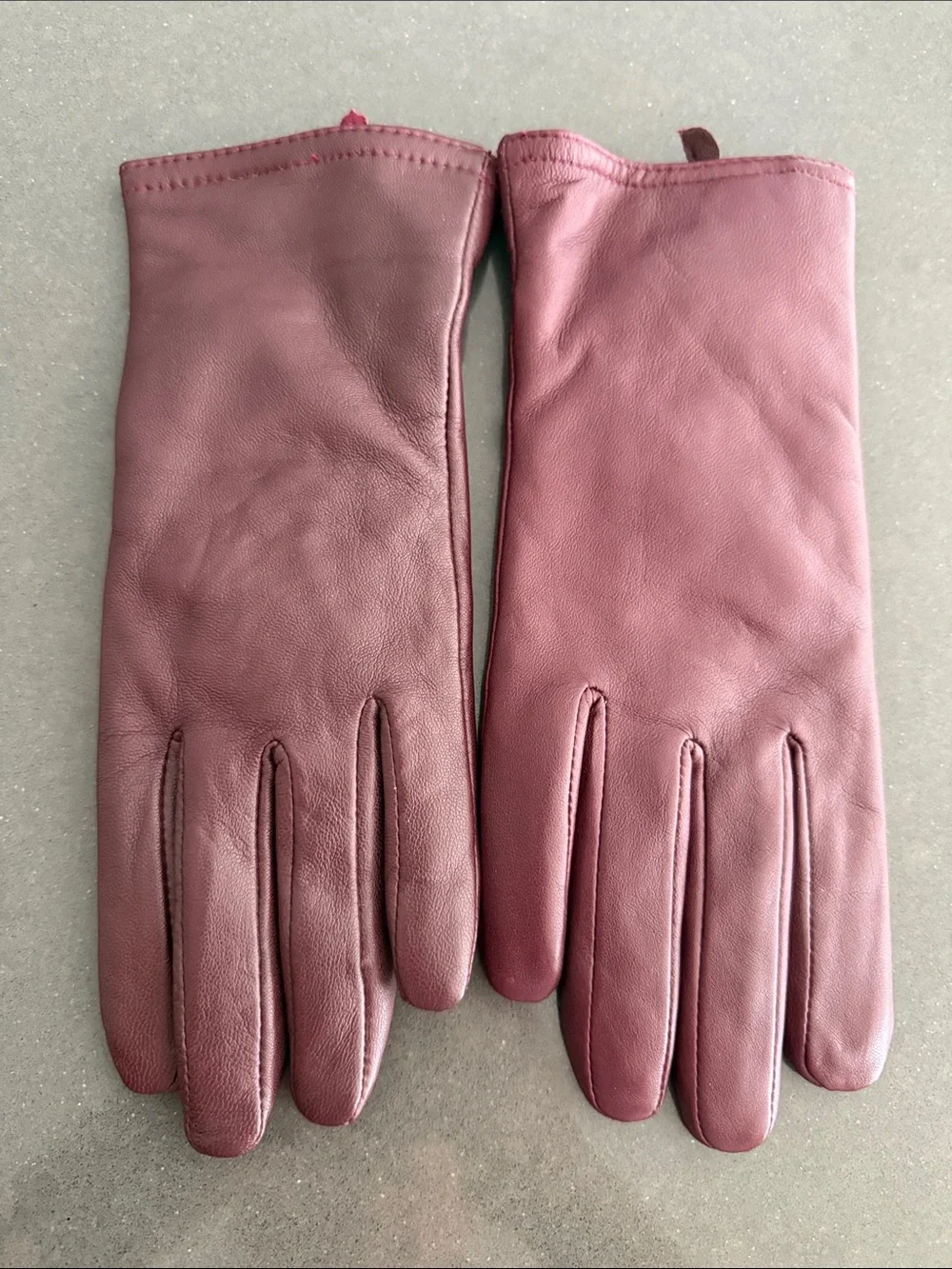 3M Thinsulate Leather Gloves. SO SOFT! Women's. Burgundy/Mauve. Size Large.